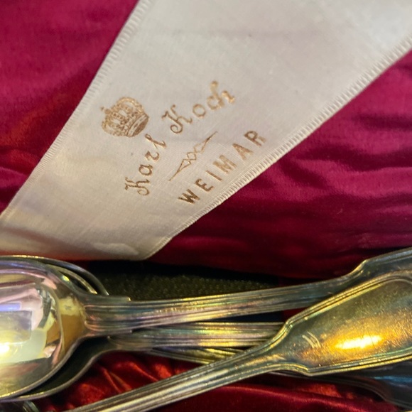 Antique set of 6 Spoons in original box  marked 84 - Picture 4 of 5